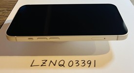 Mint
													Apple iPhone 13 - Unlocked, Starlight, 128 GB, A2482, photo 3 of 9