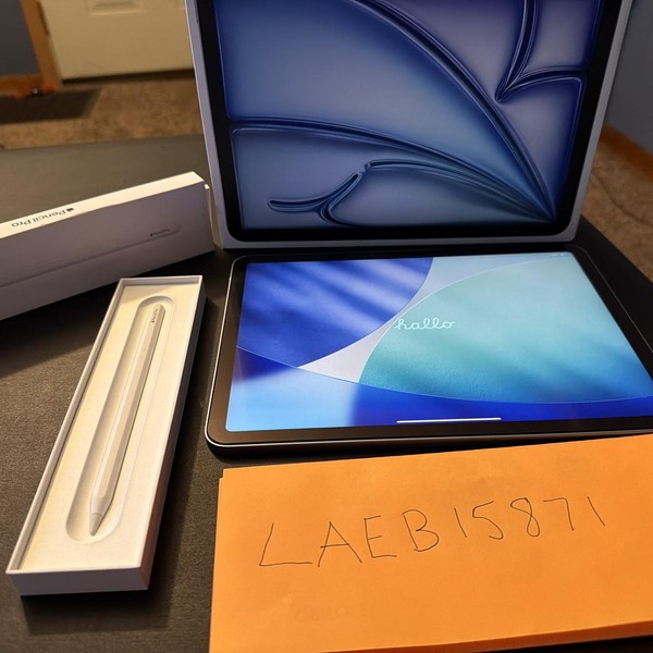 Apple iPad Air 11 inch (M3) 2025 - Wi-Fi, 128 GB, Blue, A3266