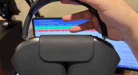 Used
													Apple AirPods Max - Gray, photo 1 of 9