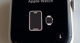 Fair
													Apple Watch Series 7 45mm - Unlocked, Starlight, A2477 - Cellular, Nike, photo 2 of 6