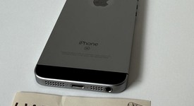 Good
													Apple iPhone SE 1st Gen 2016 - Unlocked, Grey, 128 GB, A1723, photo 4 of 7