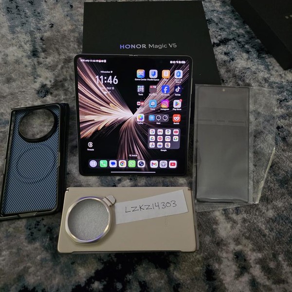 Honor Magic V5 - Unlocked Non-US, White, 512 GB, 16 GB