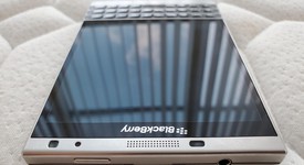 Fair
													Blackberry Passport Silver Edition - Unlocked, Black, 32 GB, photo 5 of 9