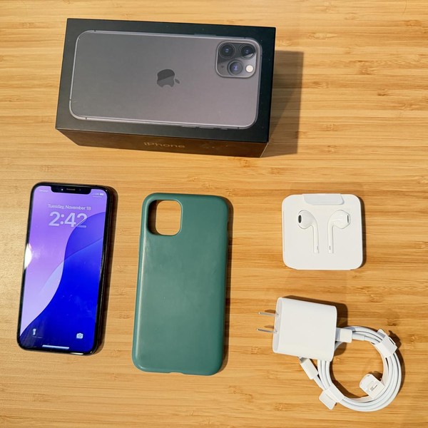 Apple iPhone 11 Pro - Unlocked, Gray, 256 GB, A2160