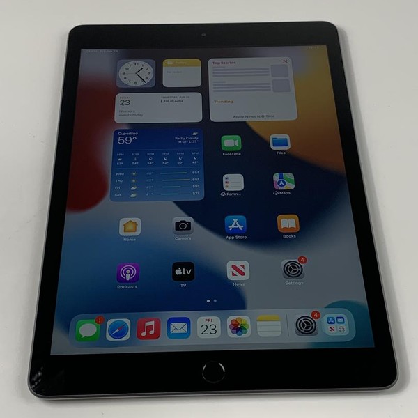 Apple iPad 8th Gen - Wi-Fi, 32 GB, Gray, A2270