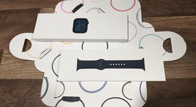 Mint
													Apple Watch SE 3rd Gen 44mm - Unlocked, Midnight, A3328 - Cellular, photo 3 of 14