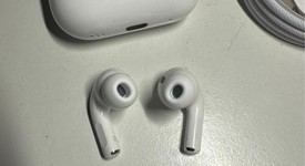 Used
													Apple AirPods Pro 2nd Gen - USB-C, photo 3 of 4