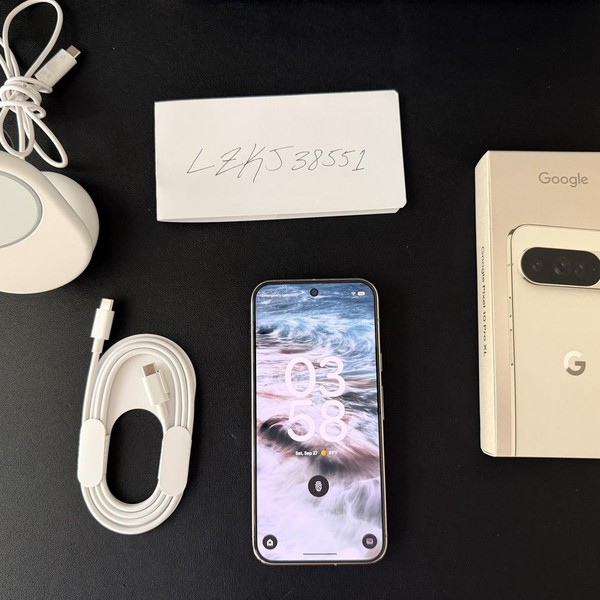 Google Pixel 10 Pro XL - Unlocked, 256 GB, Porcelain, GUL82