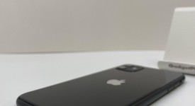 Fair
													Apple iPhone 11 - Unlocked, Black, 64 GB, A2111, photo 4 of 7