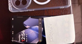 Mint
													OnePlus 13 - Unlocked, Black Eclipse, 512 GB, 16 GB, photo 1 of 10