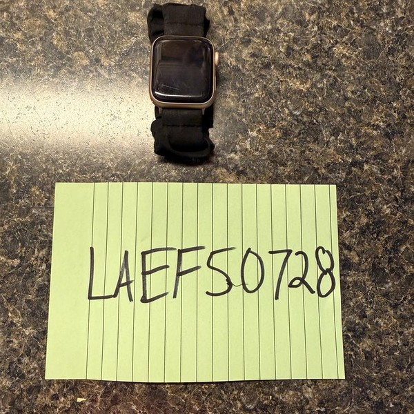 Apple Watch Series 4 40mm - AT&T, Gold, A1975 - Cellular, Aluminum