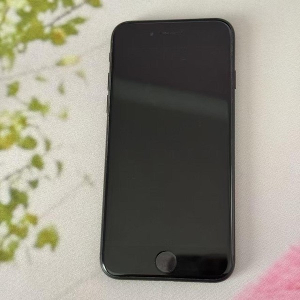 Apple iPhone SE 2nd Gen 2020 - Unlocked, 64 GB, Black, A2275