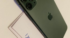 Mint
													Apple iPhone 11 Pro Max - Unlocked, Green, 64 GB, A2161, photo 4 of 7
