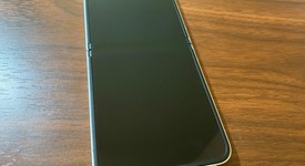 Good
													Samsung Galaxy Z Flip6 - Unlocked, Peach, 256 GB, 12 GB, SM-F741U1, photo 2 of 4