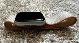 Fair
													Apple Watch SE 1st Gen 44mm - Silver, A2352 - GPS, Aluminum, photo 4 of 5