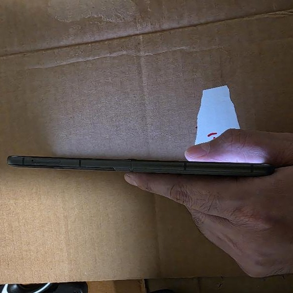 Motorola Razr (2024) - Unlocked, 256 GB, Gray, 8 GB