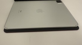 Good
													Apple iPad Pro 11" 3rd Gen 2021 - Unlocked, Silver, 1 TB, photo 2 of 8