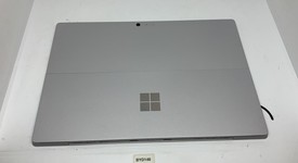 Good
													Microsoft Surface Pro 4 - 12.3 Inch - Wi-Fi, Black & Silver, 128 GB, 4 GB, photo 4 of 8