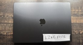 Good
													MacBook Pro Late 2023 (M3) - 16" - Apple M3 Pro 12-core, Black, 512 GB, 18 GB, 18-core GPU, photo 3 of 9