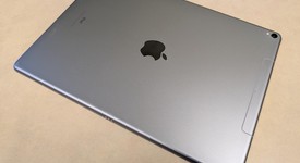 Good
													Apple iPad Pro 12.9" 2nd Gen 2017 - Verizon, Gray, 64 GB, photo 5 of 5