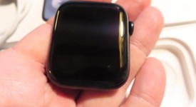 Good
													Apple Watch Series 9 45mm - Unlocked, Midnight, A2984 - Cellular, Aluminum, photo 2 of 4