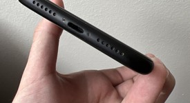 Good
													Apple iPhone Xr - AT&T, Black, 128 GB, A1984, photo 5 of 7