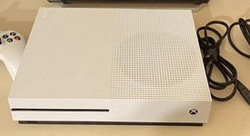 Good
													Xbox One S (2016) - White, 500 GB, photo 1 of 7