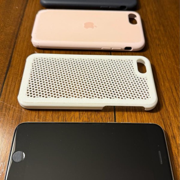 Apple iPhone SE 3rd Gen 2022 - Unlocked, 128 GB, Starlight, A2595