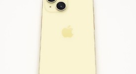 Good
													Apple iPhone 15 - Unlocked, Yellow, 256 GB, A2846, photo 3 of 3