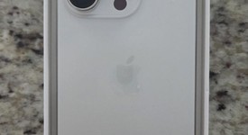 Mint
													Apple iPhone 15 Pro - Unlocked, White, 256 GB, A2848, photo 4 of 12