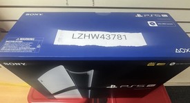 New
													PlayStation 5 Pro (2024) - White, 2 TB, photo 1 of 2