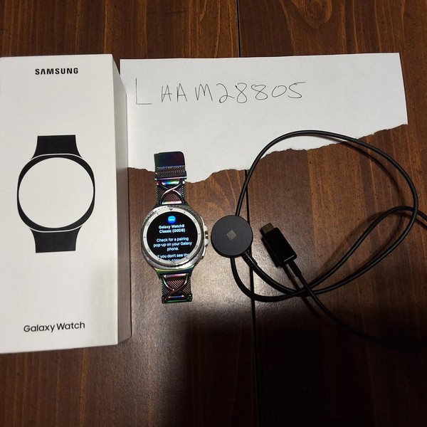Samsung Galaxy Watch8 Classic - Wi-Fi, White, SM-L500, 46mm