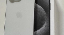 Good
													Apple iPhone 15 Pro Max - Unlocked Non-US, White, 256 GB, A3105, photo 5 of 7