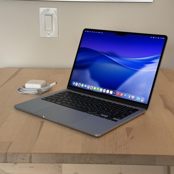 MacBook Air 2025 (M4) - 13 inch - 1 TB, Sky Blue, 24 GB, Apple M4