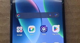 Good
													Motorola Razr (2023) - Unlocked, Sage, 128 GB, 8 GB, photo 1 of 8
