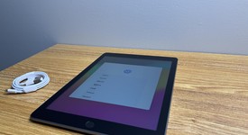 Fair
													Apple iPad 6th Gen - Wi-Fi, Gray, 32 GB, A1893, photo 2 of 7