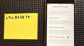 Good
													Apple iPhone SE 2nd Gen 2020 - Unlocked, White, 128 GB, A2275, photo 3 of 5