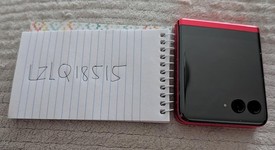 Mint
													Motorola Razr Plus (2023) - Unlocked, Magenta, 256 GB, 8 GB, photo 1 of 9