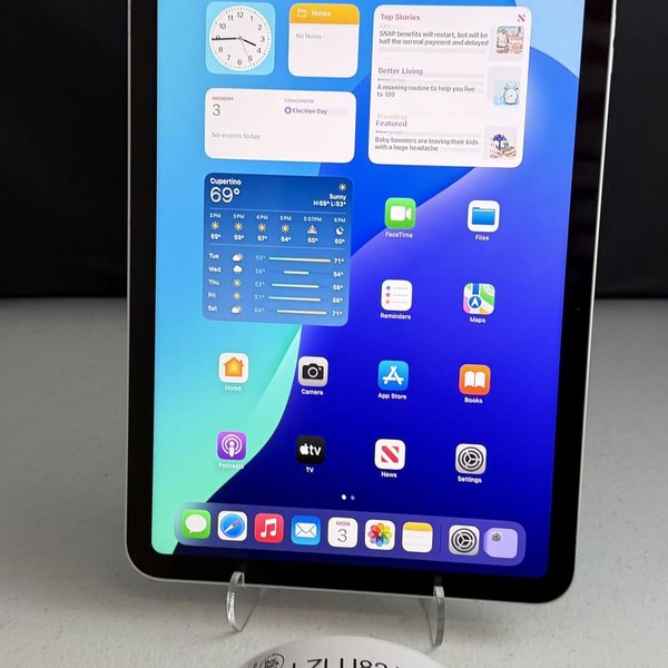 Apple iPad 10th Gen - Wi-Fi, 64 GB, Silver, A2696