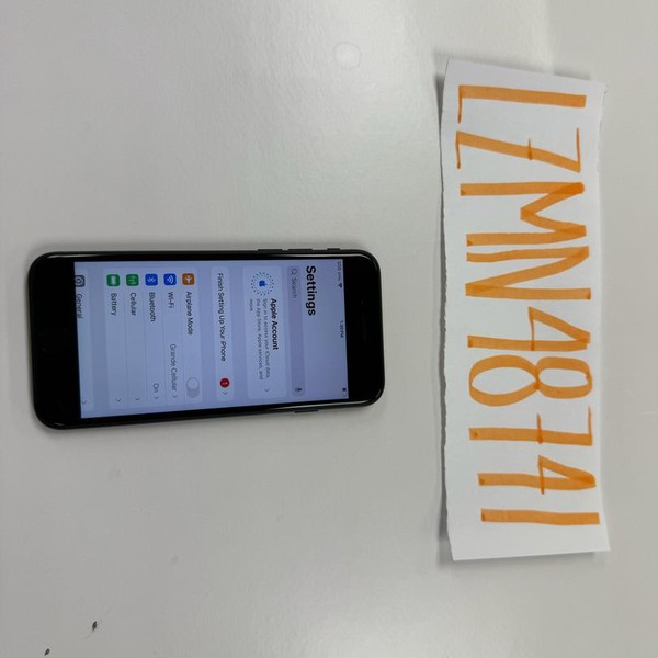 Apple iPhone SE 3rd Gen 2022 - Unlocked, 64 GB, Midnight, A2595