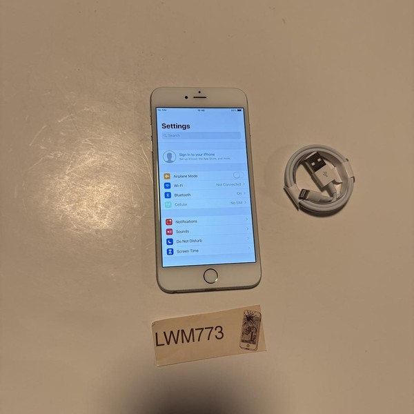 Apple iPhone 6 Plus - Unlocked, 16 GB, Silver, A1522