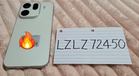 Mint
													Oppo Find X9 Pro - Unlocked Non-US, Silk White, 512 GB, 16 GB, photo 1 of 10