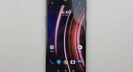 Good
													OnePlus 6T - Unlocked, Gloss Black, 256 GB, 10 GB, A6013, McLaren Edition, photo 1 of 8