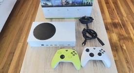 Mint
													Xbox Series S (2020) - White, 512 GB, photo 4 of 6