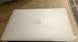 Good
													MacBook Air 2017 - 13" - I5, Silver, 128 GB, 8 GB, photo 5 of 5