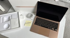 Good
													MacBook Air 2020 - 13" - I3, Gold, 256 GB, 8 GB, photo 1 of 15