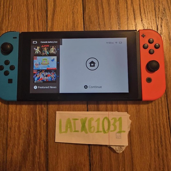 Nintendo Switch - 32 GB, Red & Blue