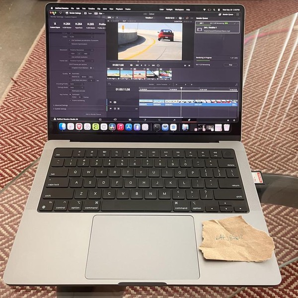 MacBook Pro 2021 - 14 inch - 512 GB, Gray, 32 GB, Apple M1 Max