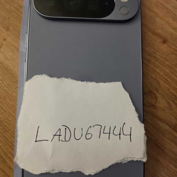 Google Pixel 10 Pro XL - Unlocked, 512 GB, Moonstone, GUL82