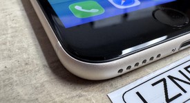 Fair
													Apple iPhone SE 3rd Gen 2022 - Unlocked, Starlight, 128 GB, A2595, photo 2 of 12